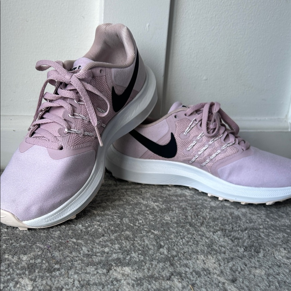 Nike Women's Nike Swift Running Shoes, 909006-502, Light Pink Plum Sneakers, 7